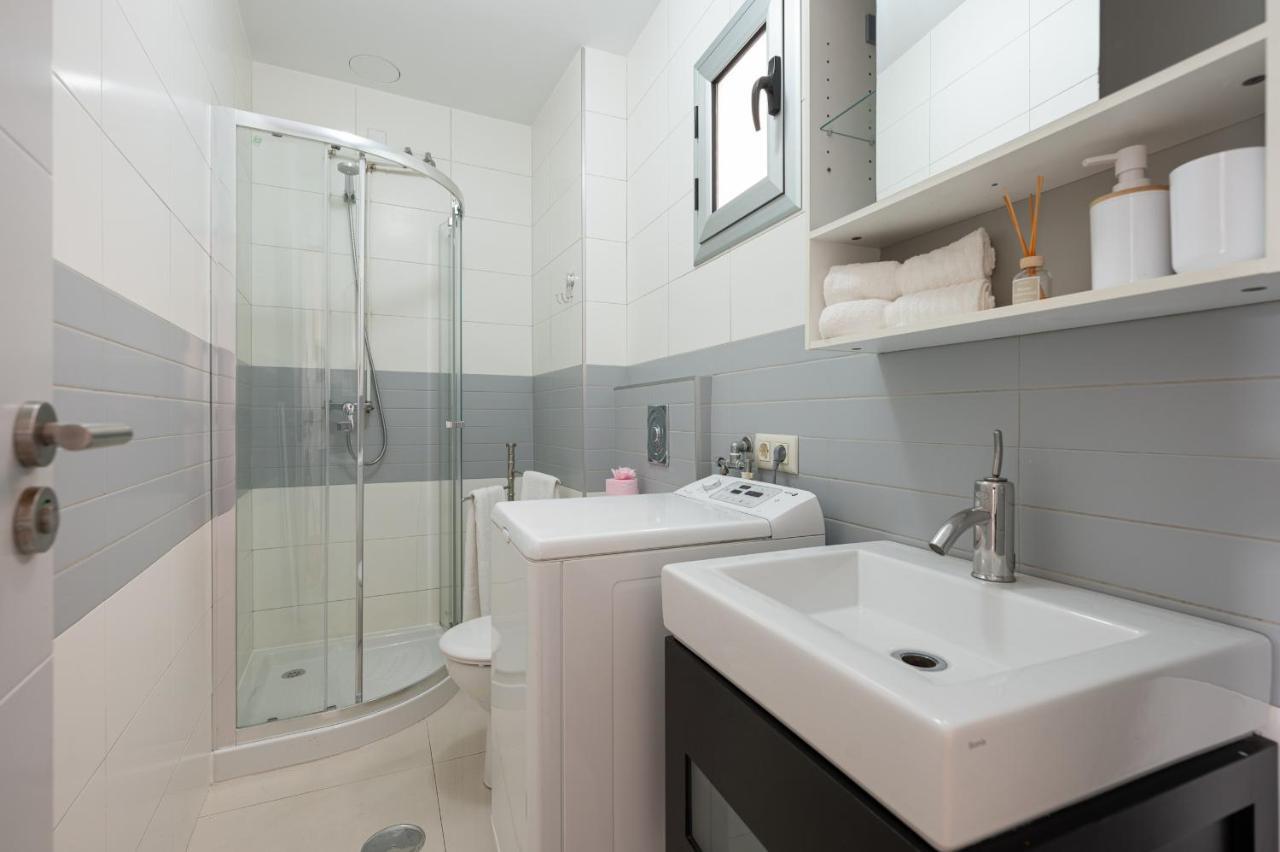 Homeforguest Two-Bedroom Apartment In The Heart Of Triana Las Palmas de Gran Canárias Exterior foto